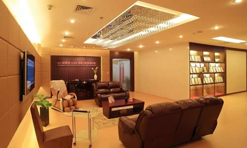 深圳爱康健口腔费用一览：镶牙、洗牙、牙齿美白、检查套餐适用人群多