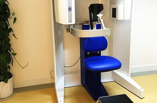 昆明柏德口腔医院好不好？种植牙技术强价格公道受认可  