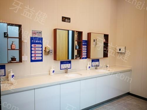 深圳正恩口腔是正规的吗?从资质、口碑和服务揭秘其正规性