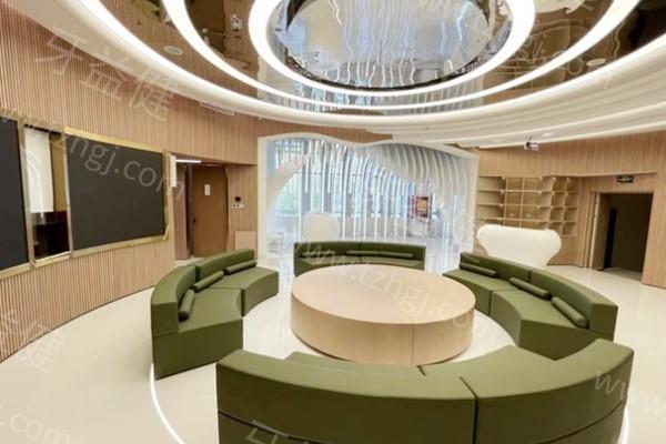 乌鲁木齐福宏林口腔收费标准如何？查看洗牙、补牙、矫正的价格明细