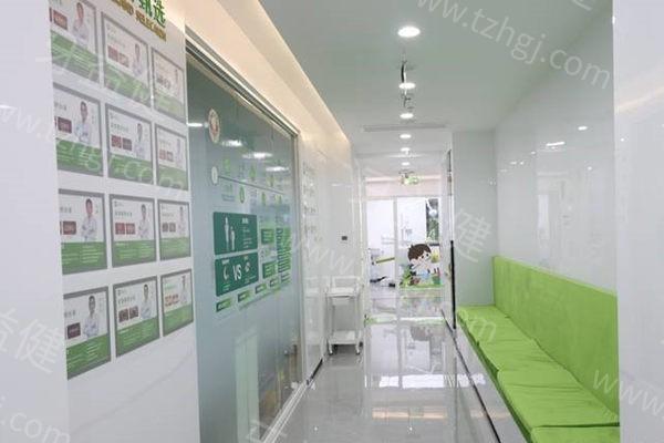 湖州英博口腔2025价格一览：拔牙43元起/洗牙93元起/牙齿美白930元起