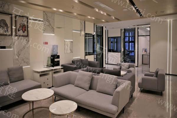 江苏徐州医大鼎植口腔医院价格表出炉，种牙4000+/矫正8800+/补牙100+/洗牙50+费用大全